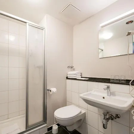 Hotel Admiral Am Zoo 3*