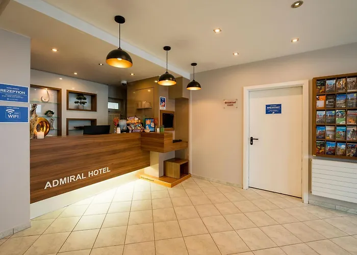 Admiral Am Zoo Hotel