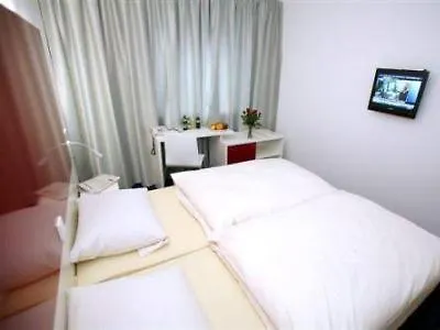 Admiral Hotel 3*