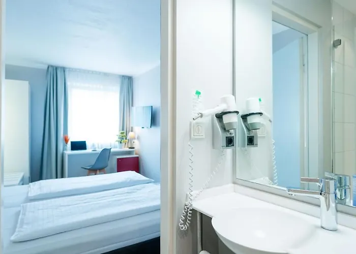 Admiral Am Zoo Hotel 3*