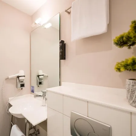 Admiral Am Zoo Frankfurt am Main