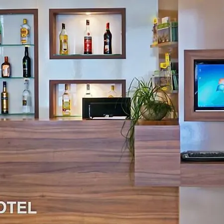 Admiral Am Zoo Hotel 3*